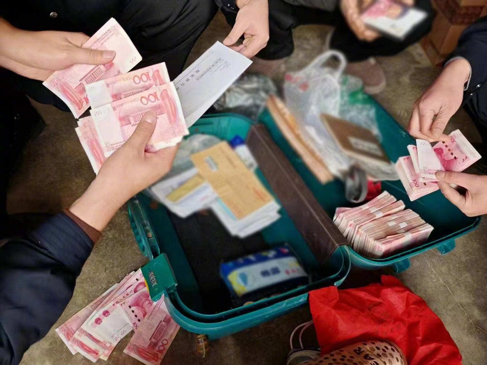 最新带现金几十万能过安检方法分析(最方便真实的北京携带现金过安检有具体规定吗方法)